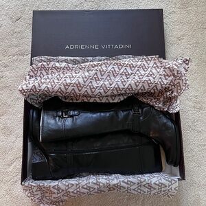 Adrienne Vittadini | HERO Boot sz 9 BNIB